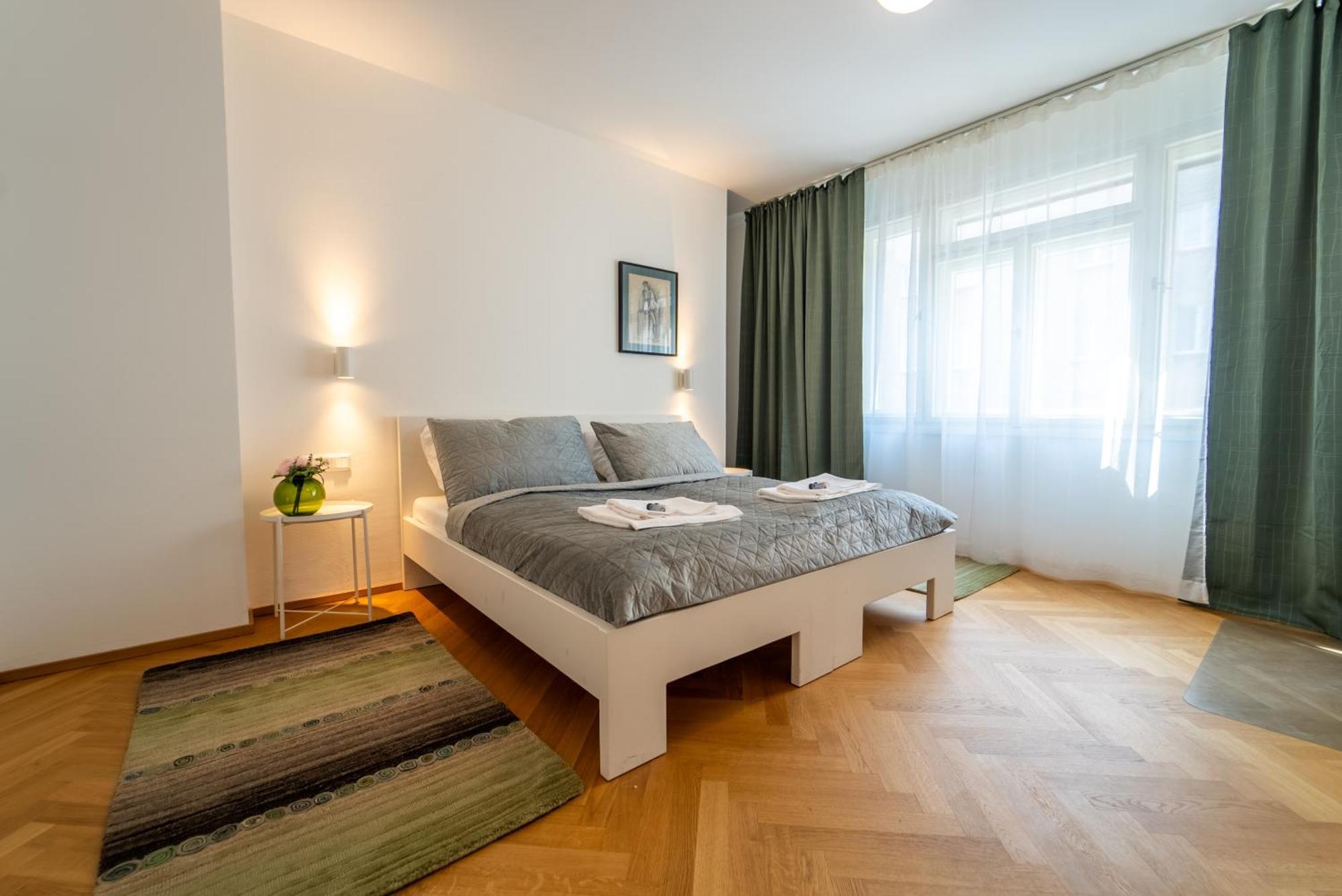 Verve Home Old Town Dunajska 2 Bratislava Luaran gambar