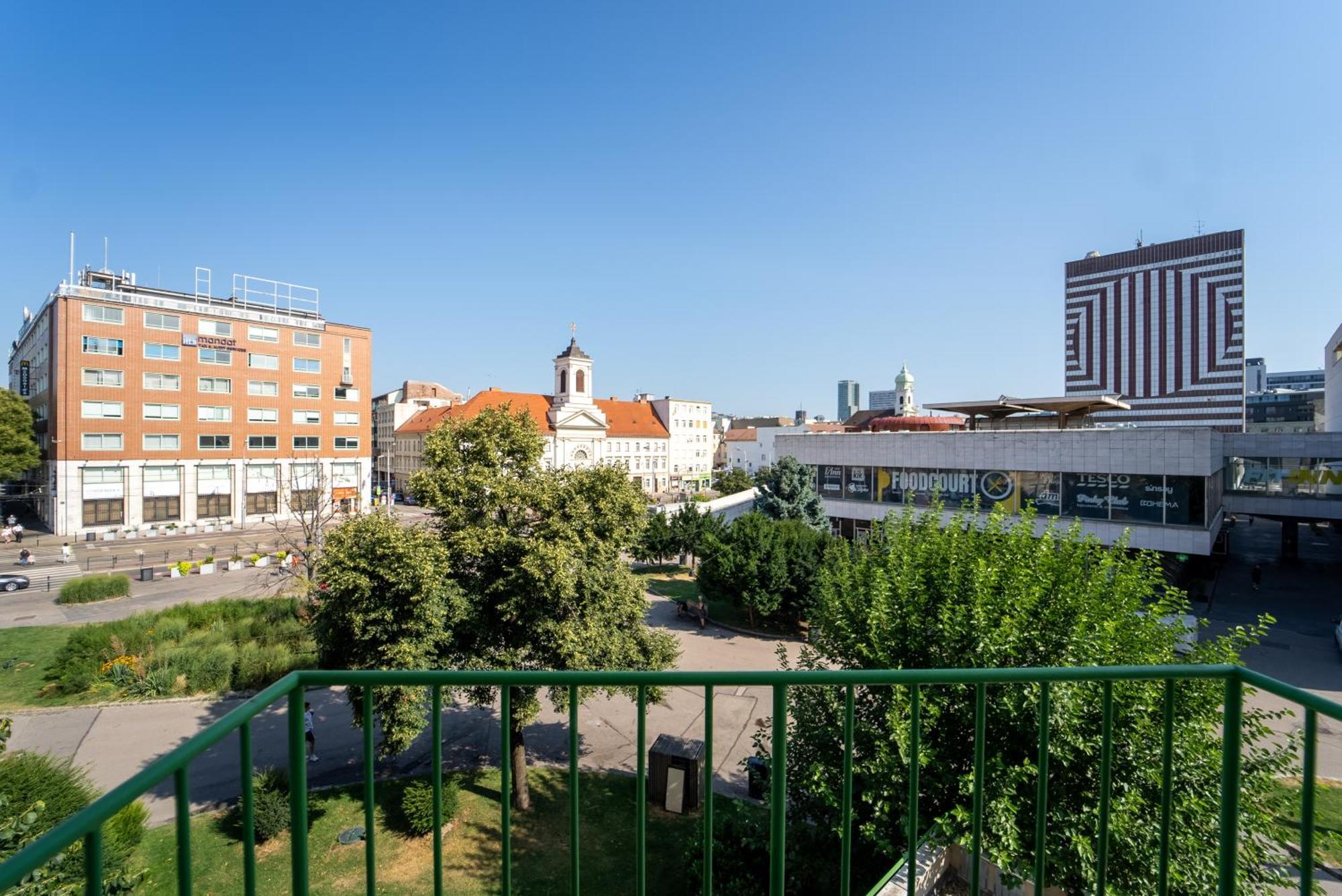 Verve Home Old Town Dunajska 2 Bratislava Luaran gambar